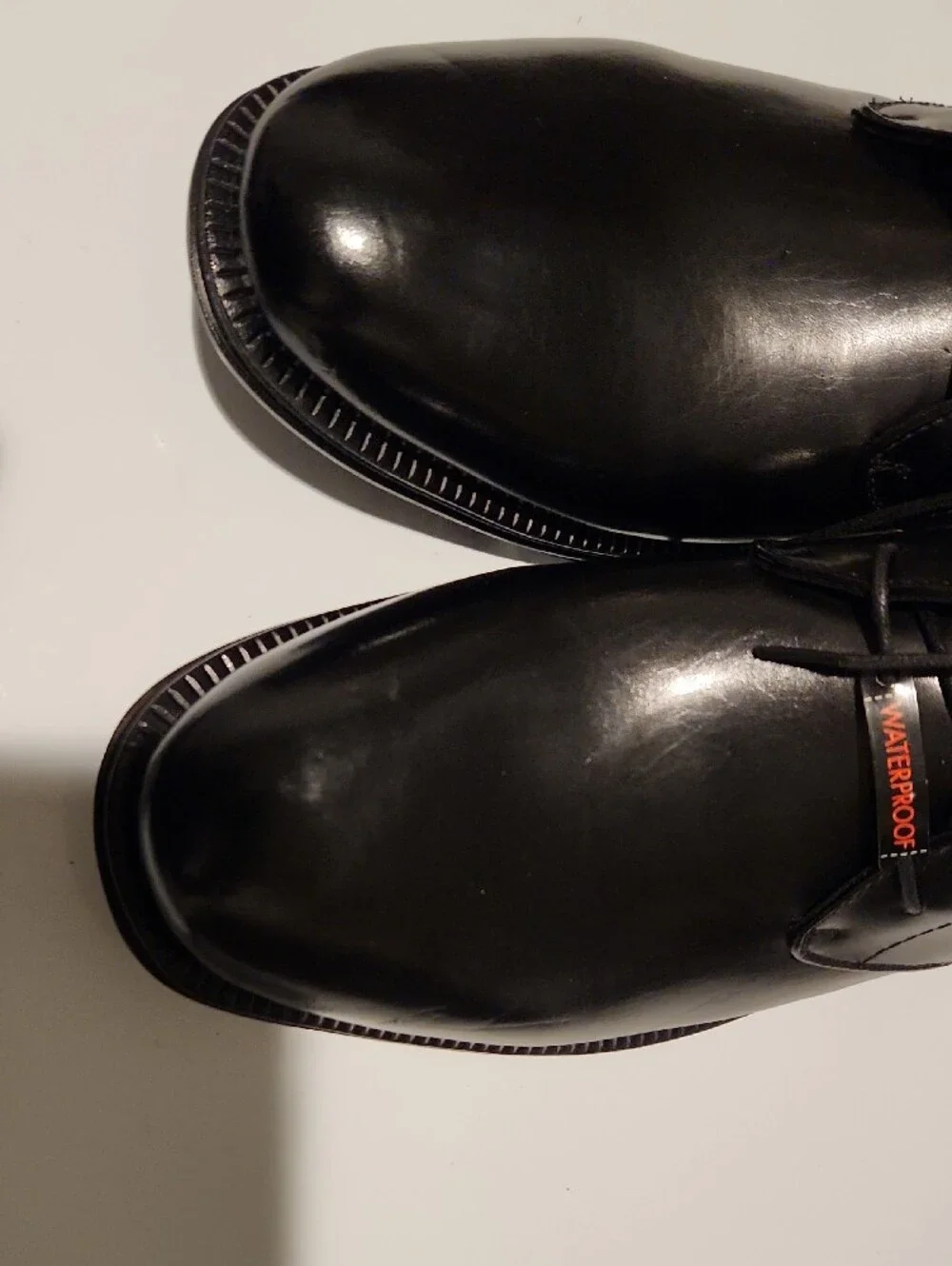 Deerstag Waterproof Black Leather Chukka Boots
