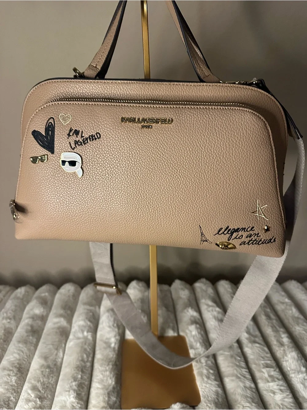 Karl Lagerfeld structured pebble
