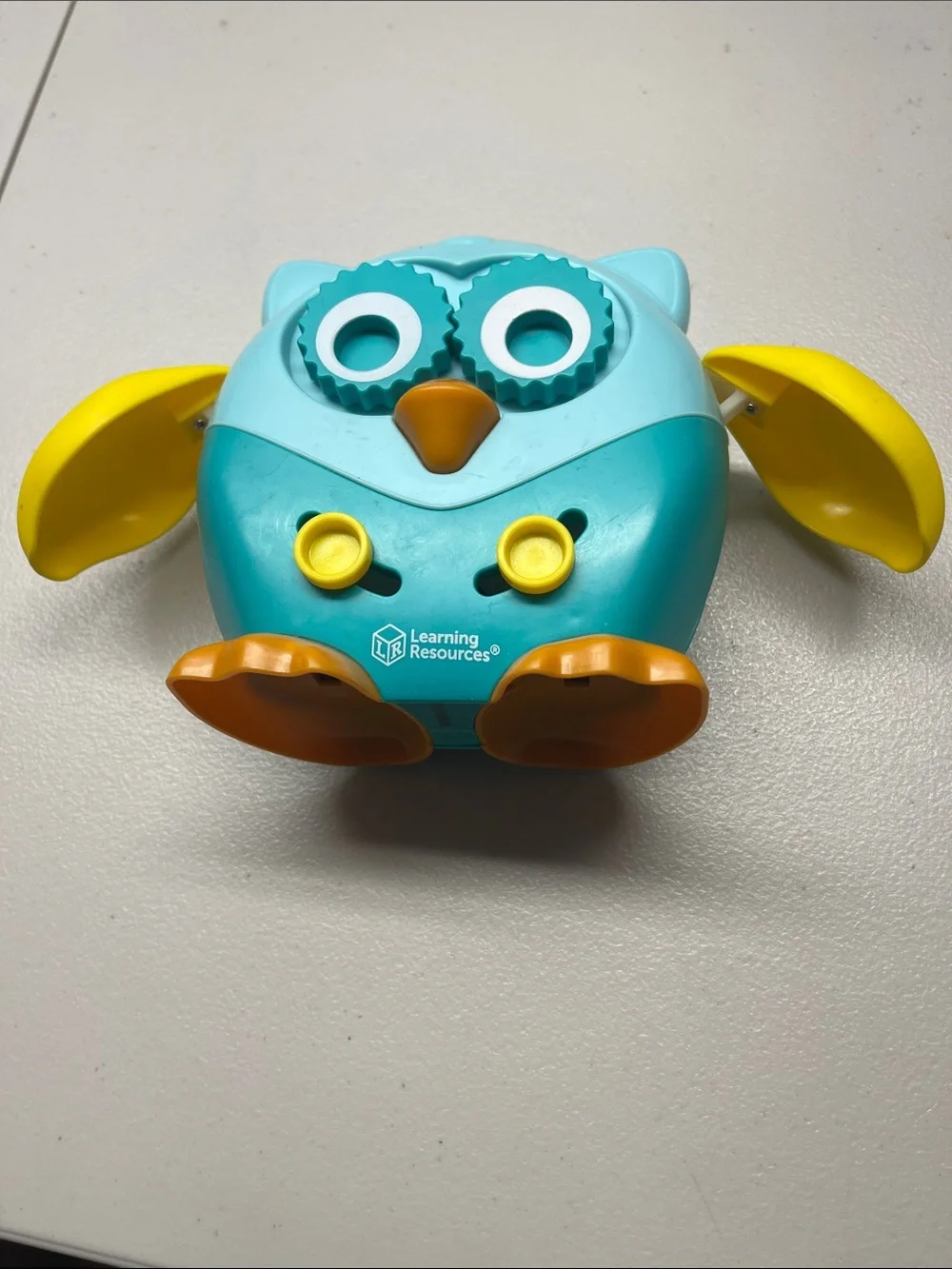 Learning Resources Hoot the Fine Motor Owl. No coins