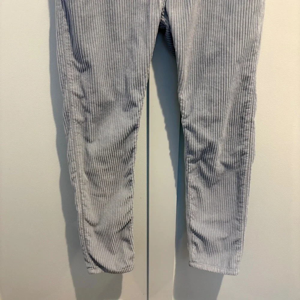 Levis very good