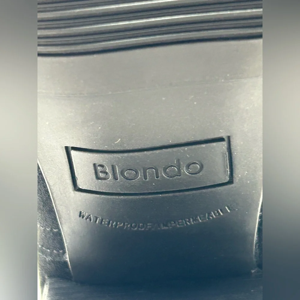 Blondo designed both