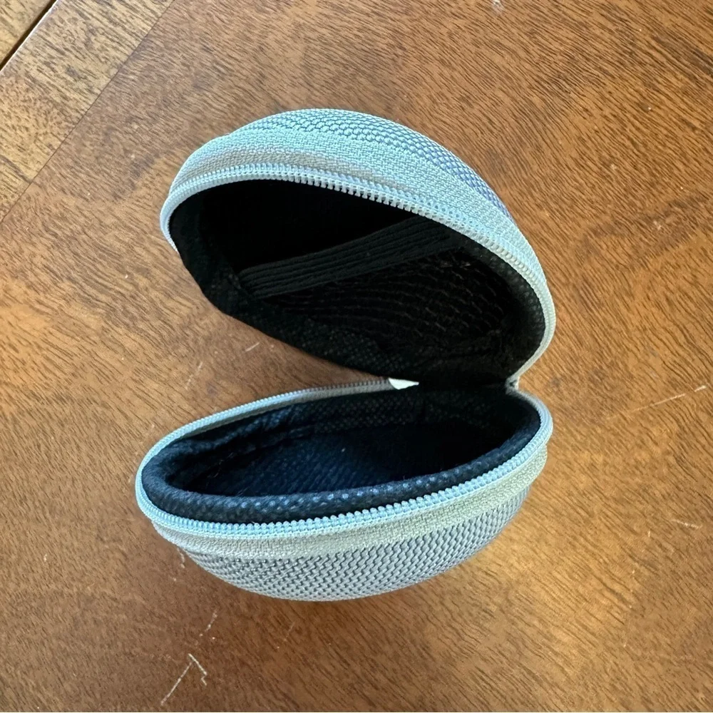Target zipper closure
