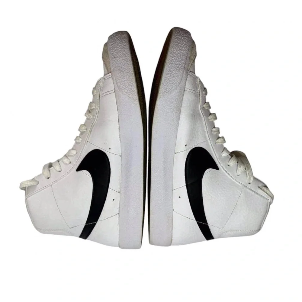 Nike back id