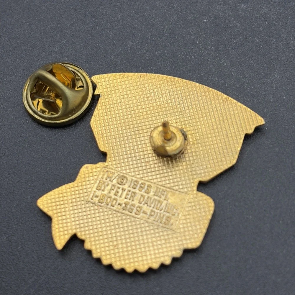 Super Bowl XXVIII Contenders Series 1993 Playoff‎ NFL Football Lapel Hat Pin