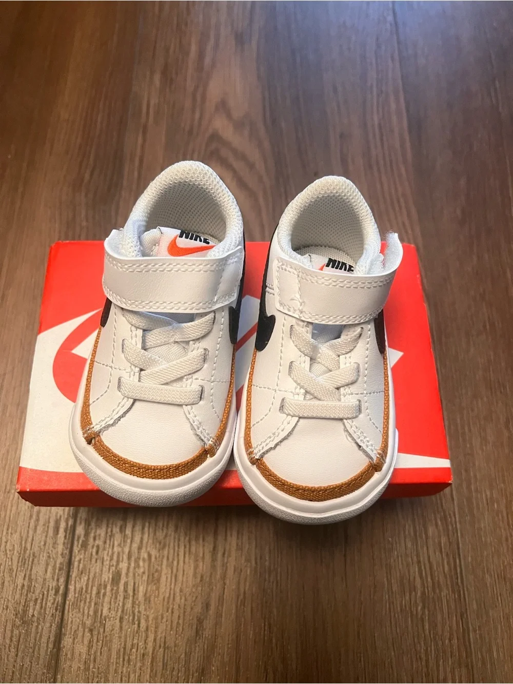 Nike classic low