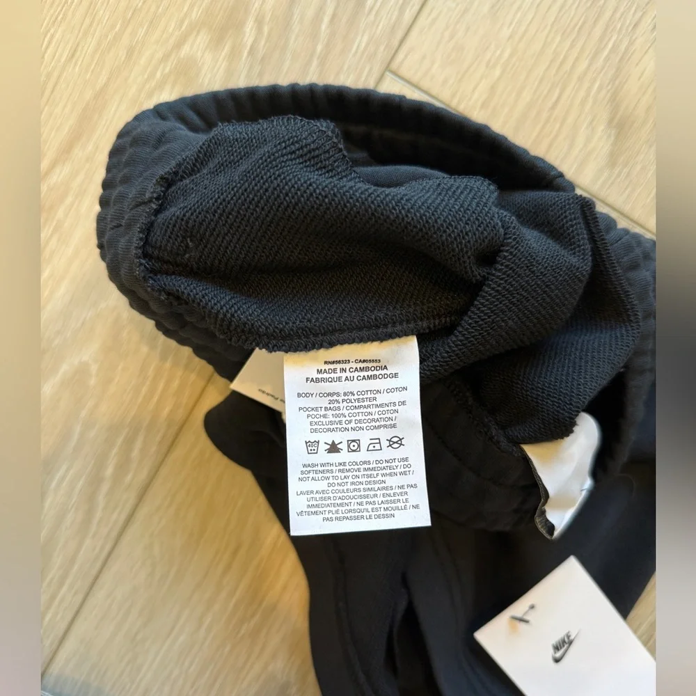 Nike Kids Girl’s Small Black Fleece Sportswear Skirt Athleisure Activewear NWT