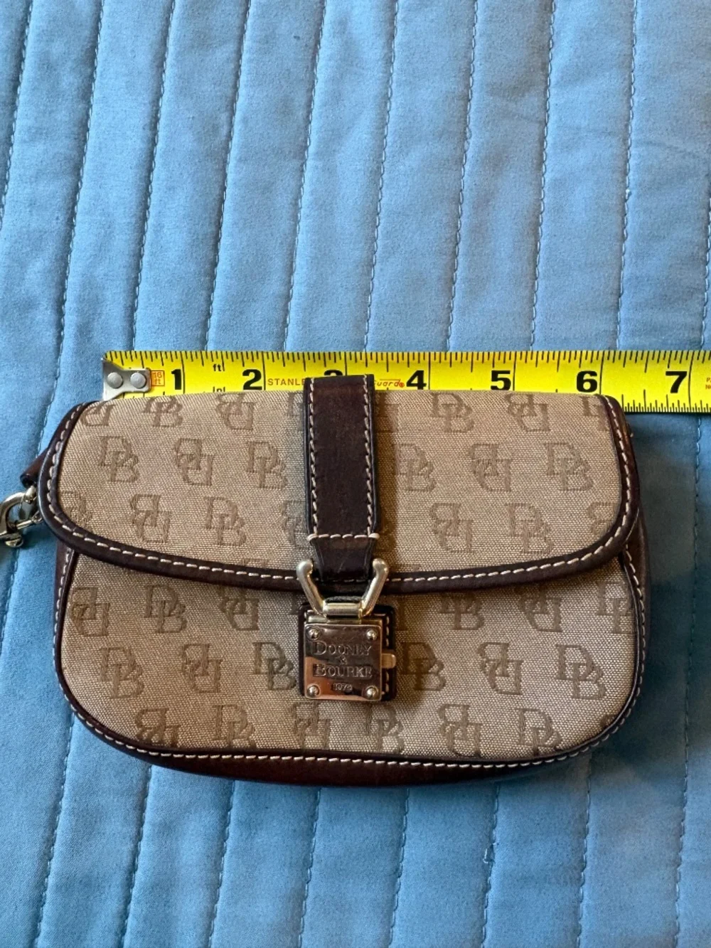 Dooney and Bourke wrislet