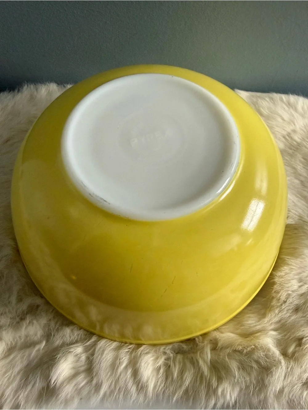 Pyrex vintage primary