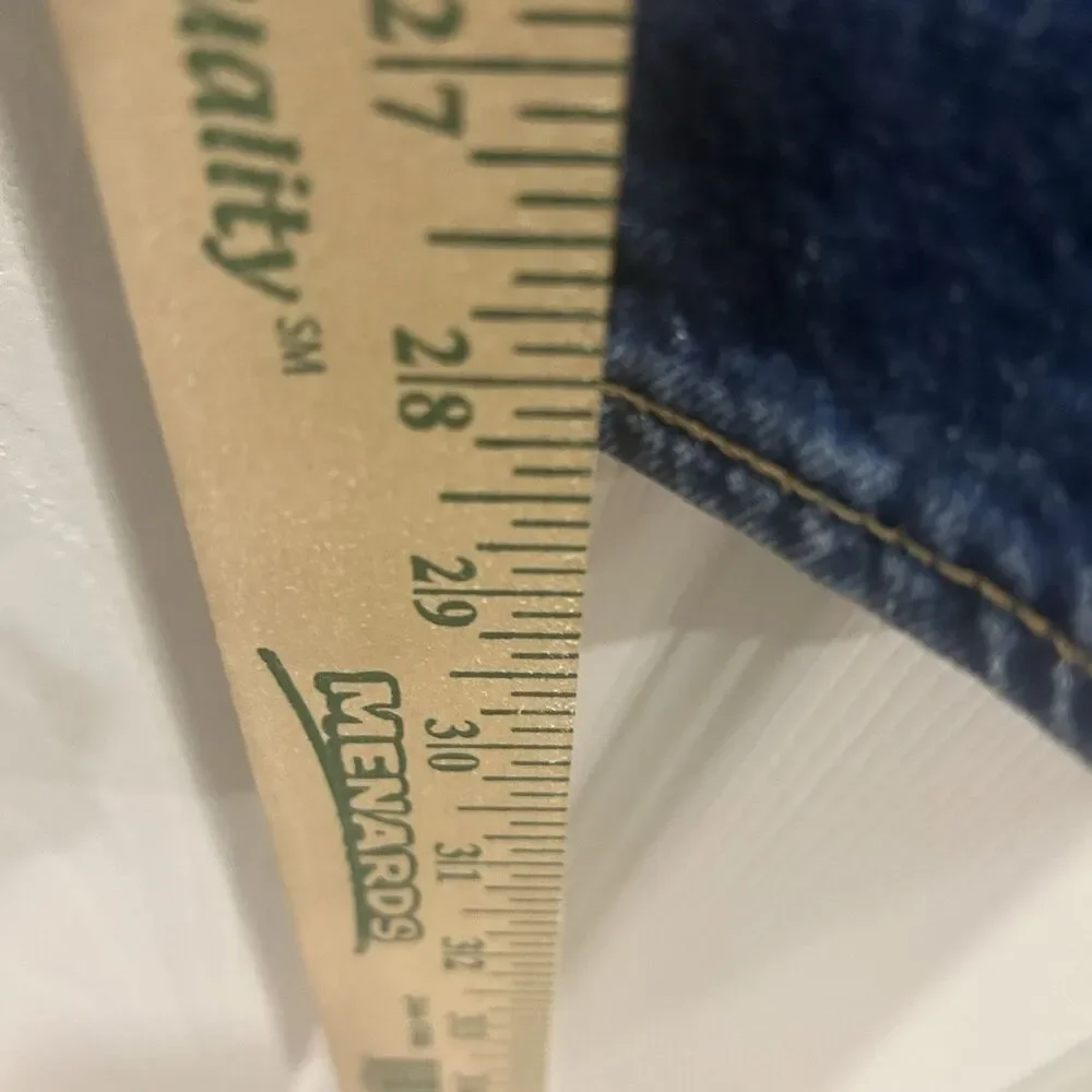 Levis size w32