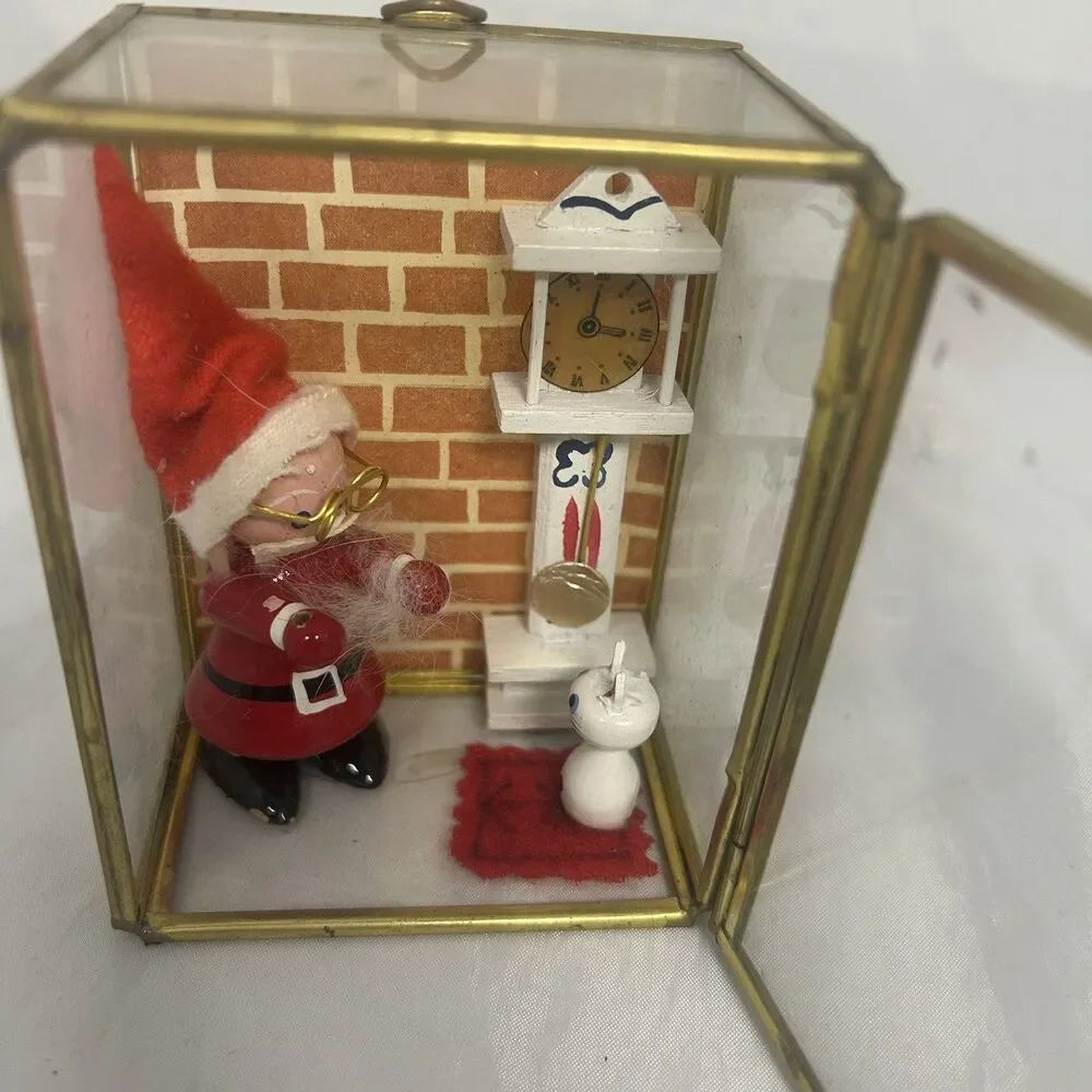 Vintage Christmas shadow box Santa Claus Grandfather Clock Bricks Distressed