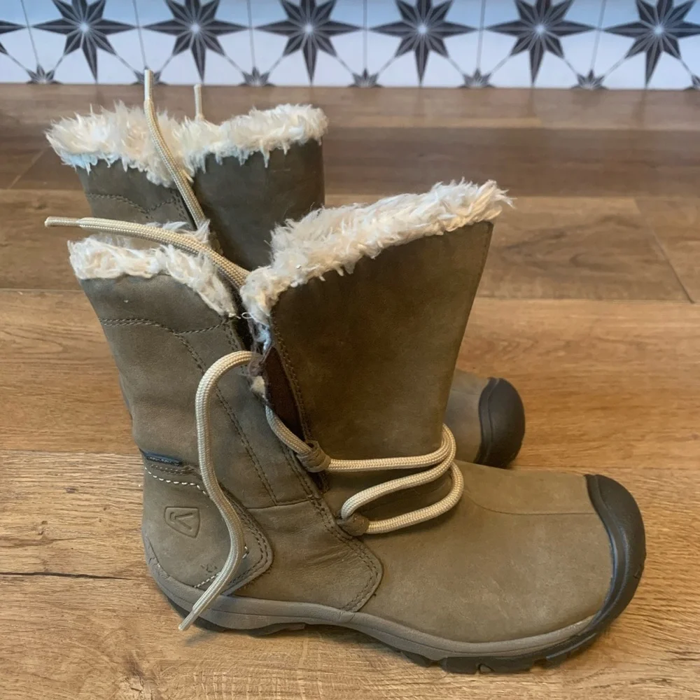 Keen cold cozy