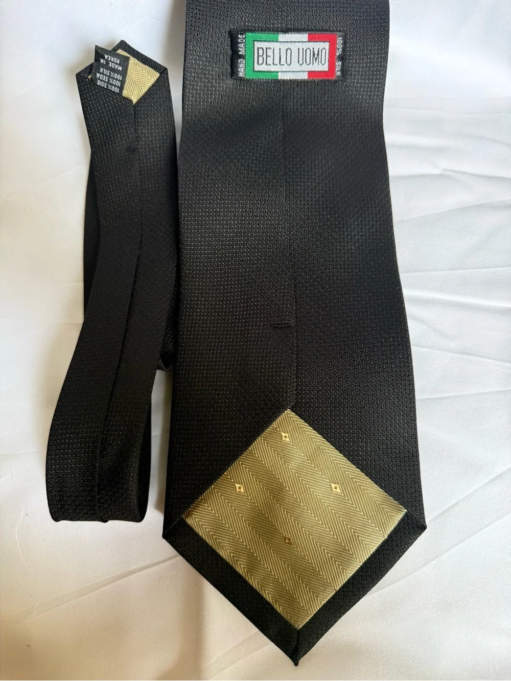 Bello Uomo sophisticated solid