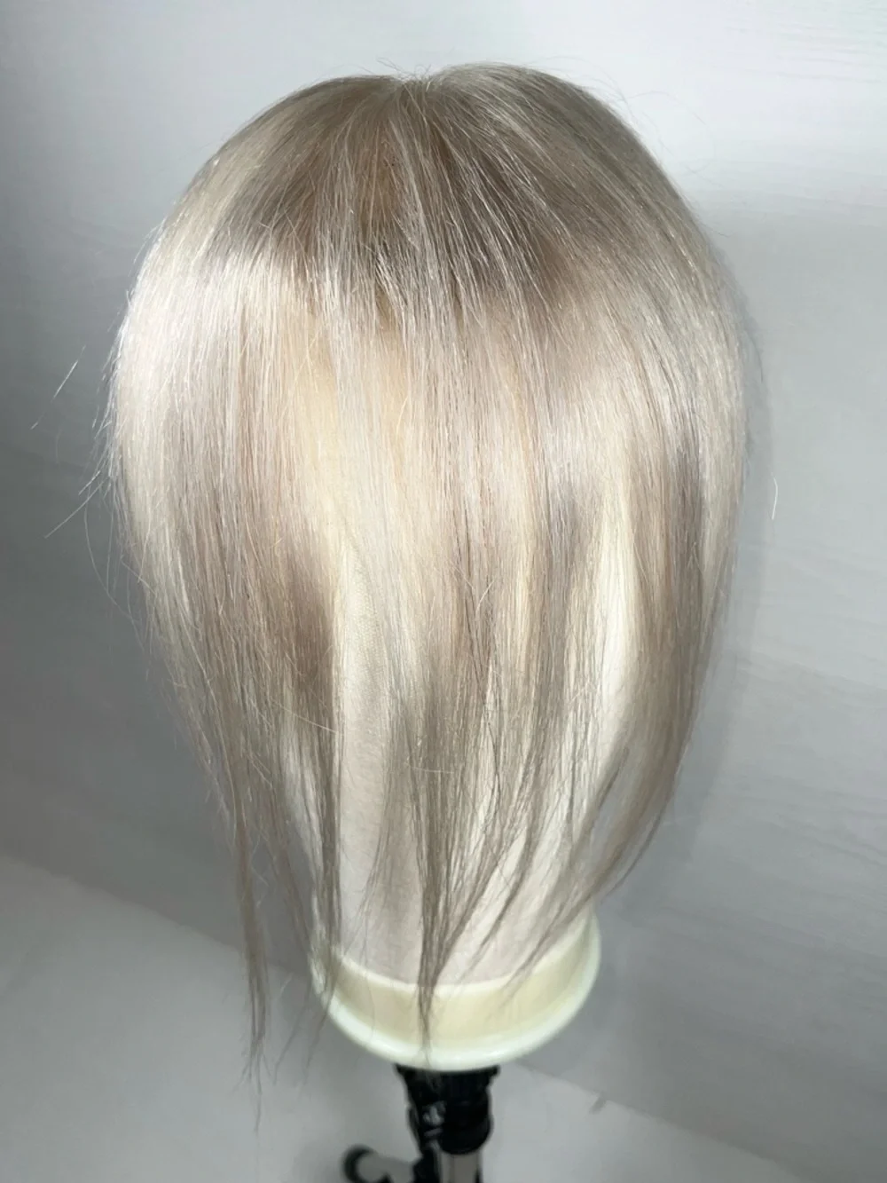 N/A white blonde