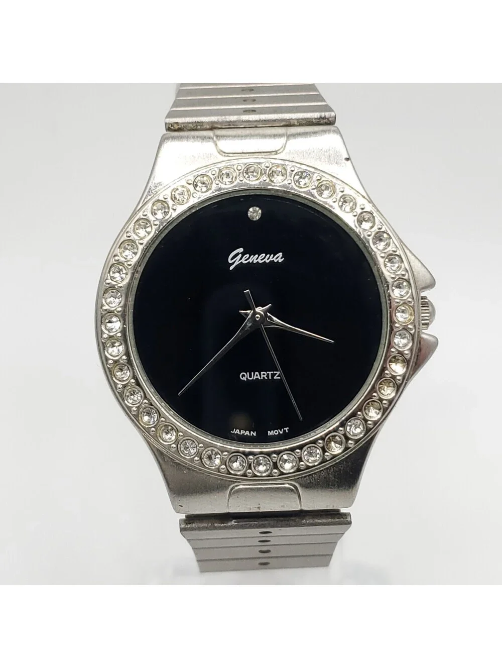 Geneva Watch Women 33mm Black Dial Rhinestone Bezel Silver Tone New Battery