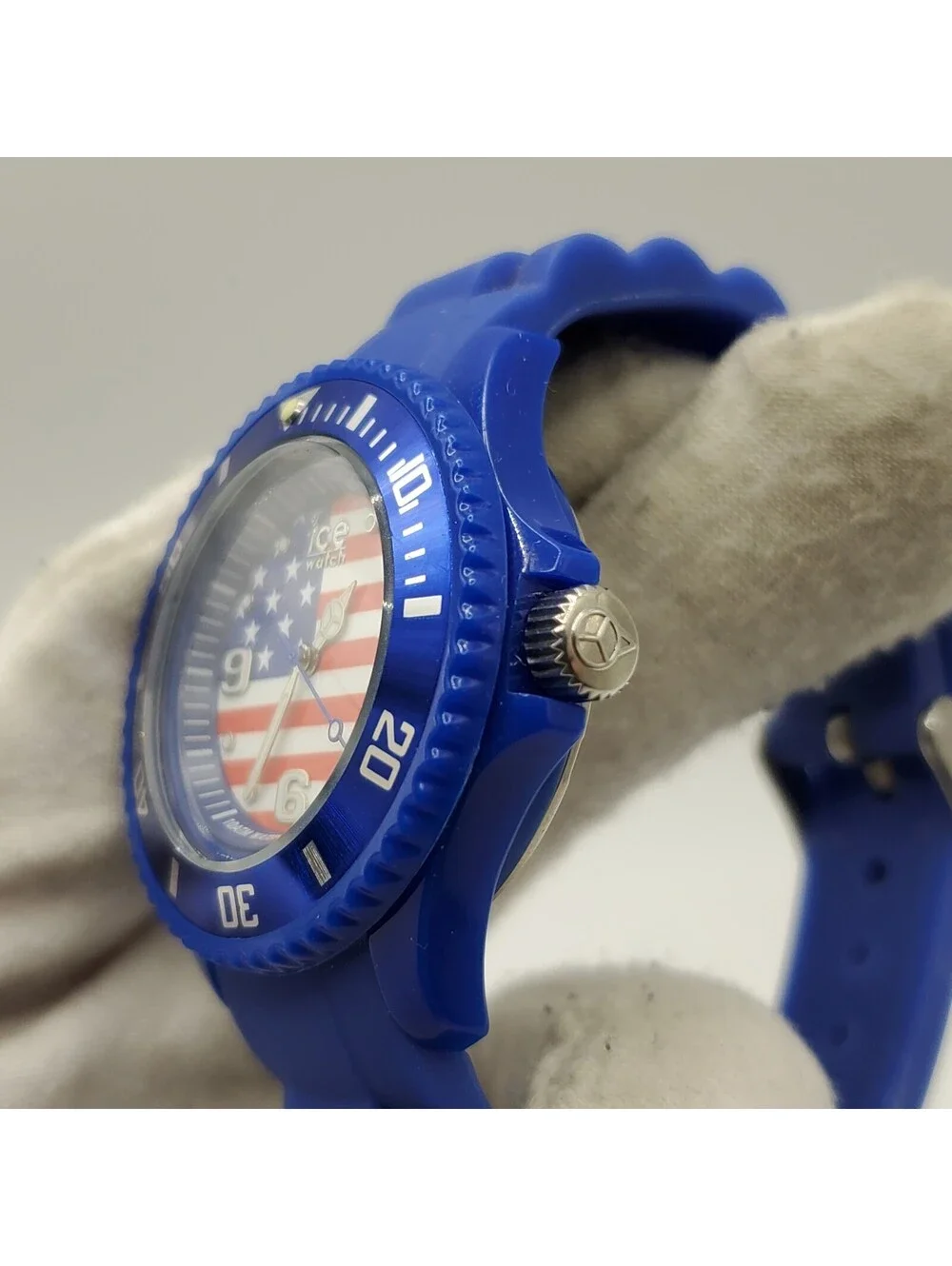 Ice USA Rotating Bezel Quartz Watch 36mm New Battery