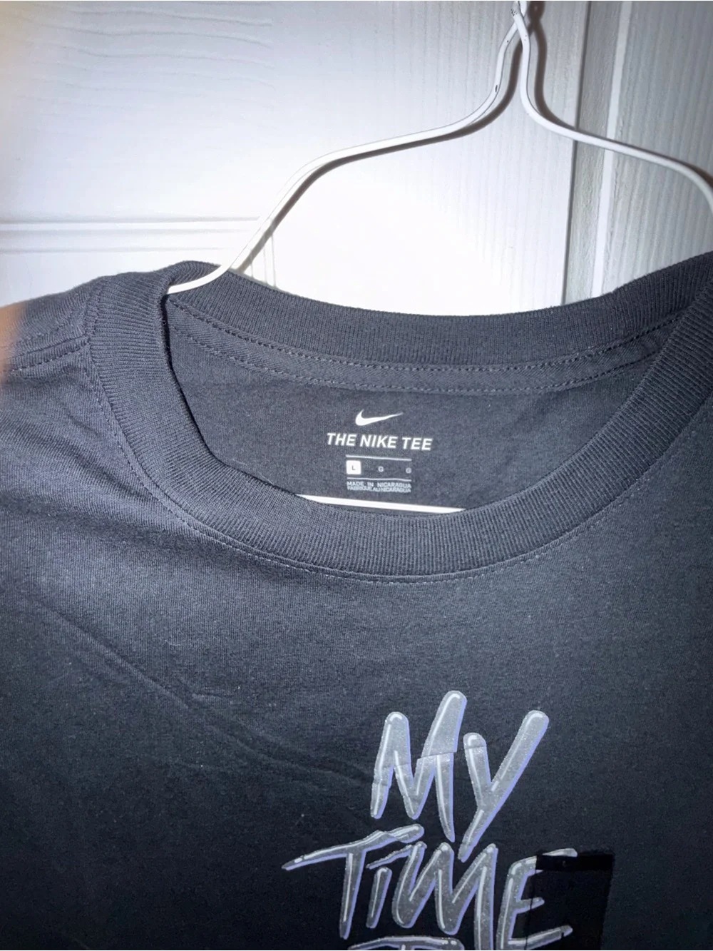 Nike everyday casual silver