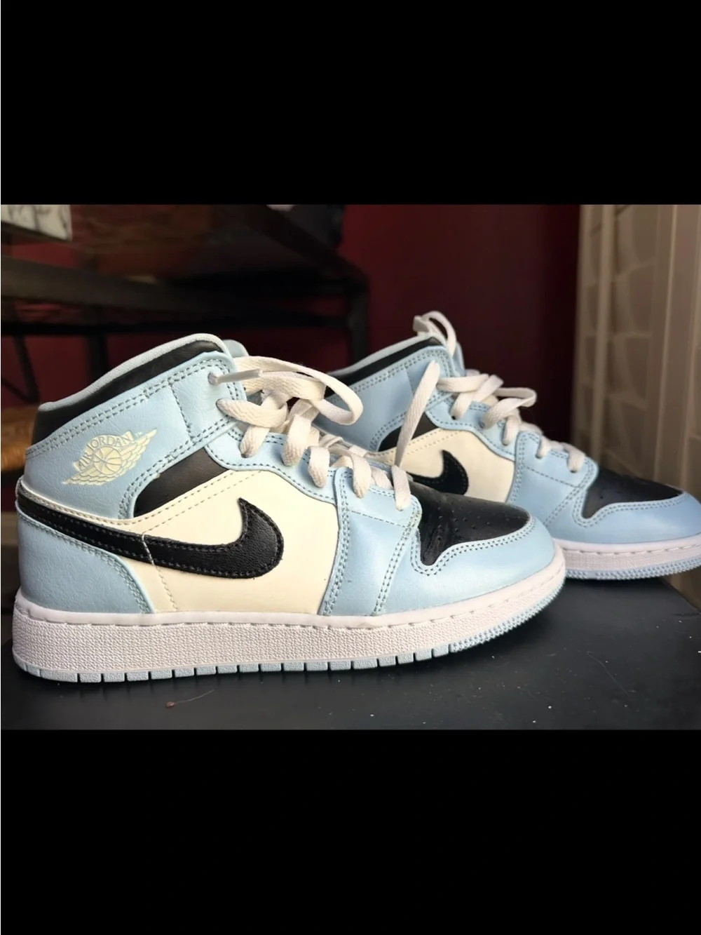 Nike Air Jordan 1 Mid GS ‘Ice Blue’