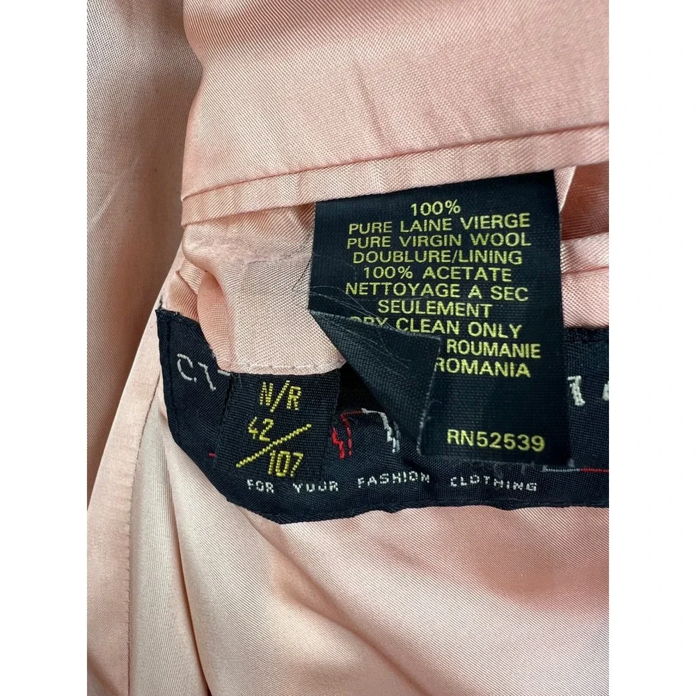 Citta Uomo ships from