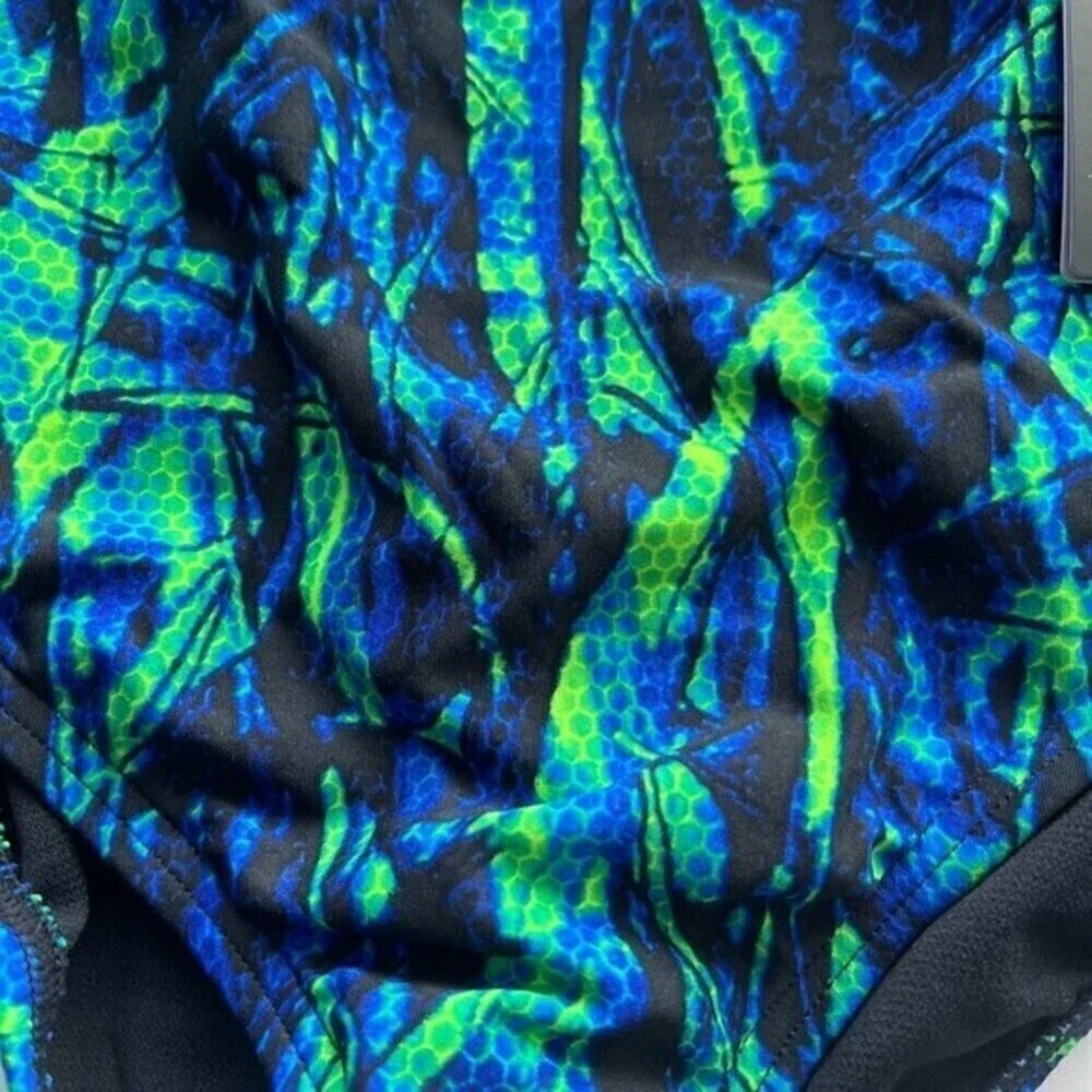 TYR brand new