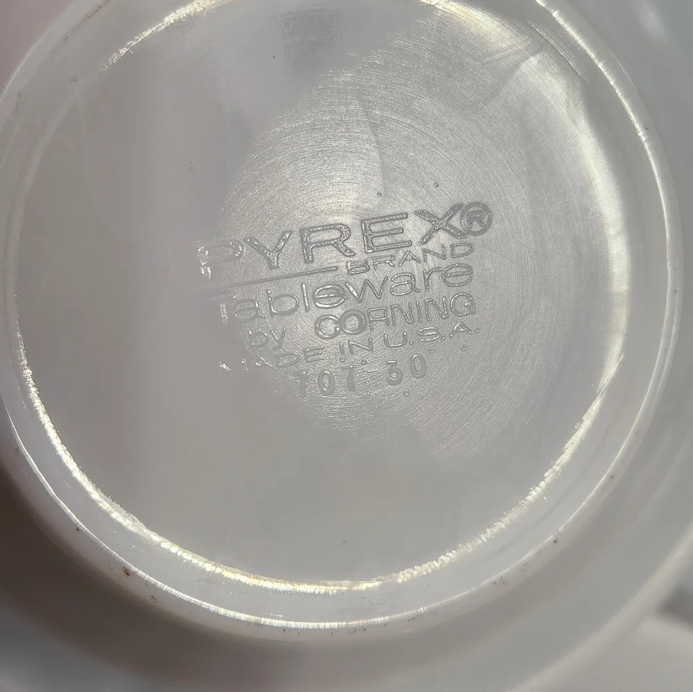 Pyrex it characteristic dining