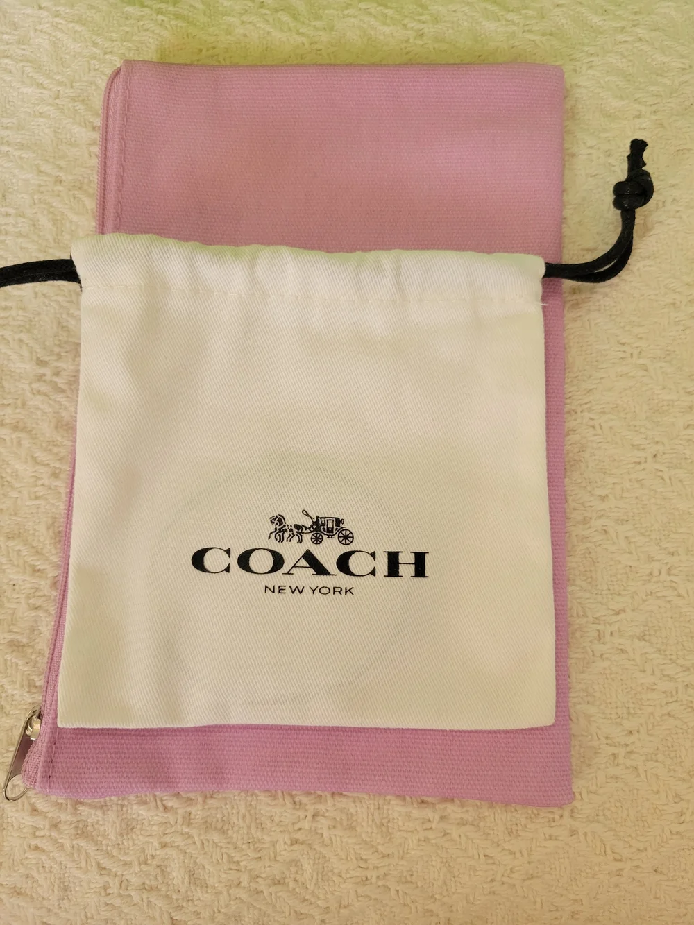 Coach stylish hinged