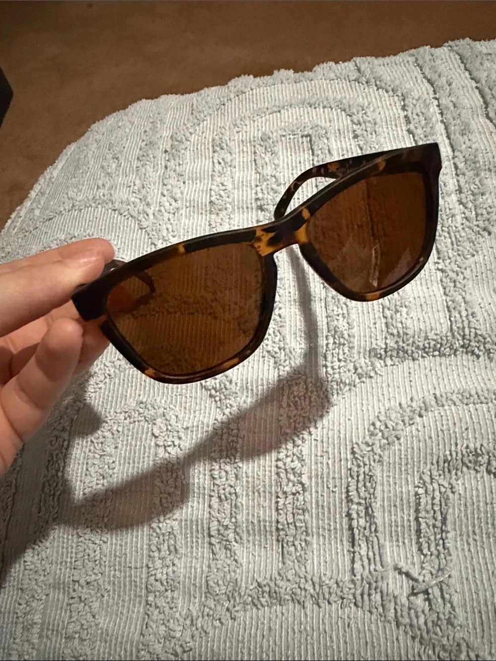 goodr stylish tortoiseshell