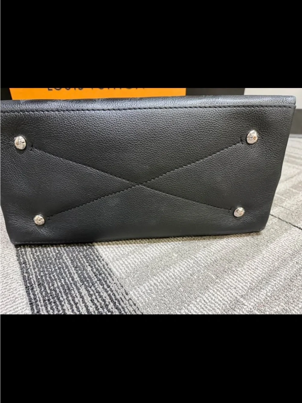 Louis Vuitton black louis