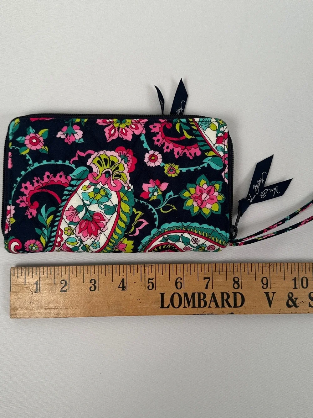 Vera Bradley zippered smoke wallet