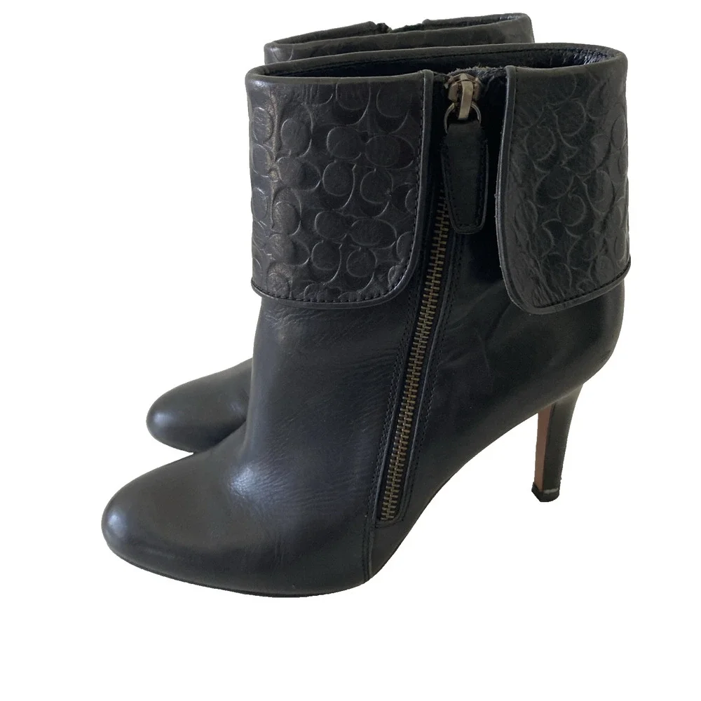 Coach ankle heel