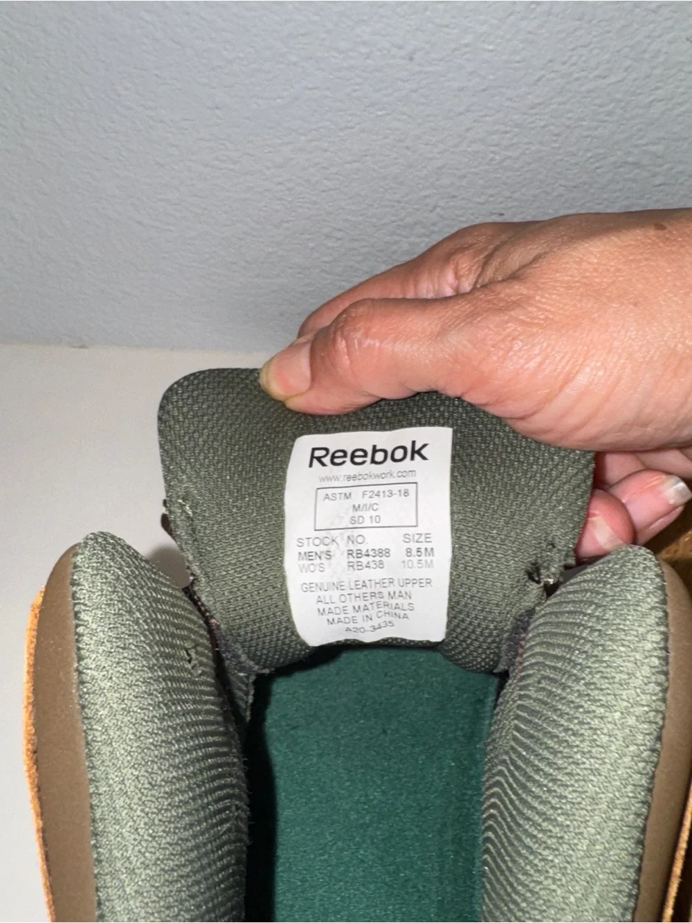 Reebok ideal work