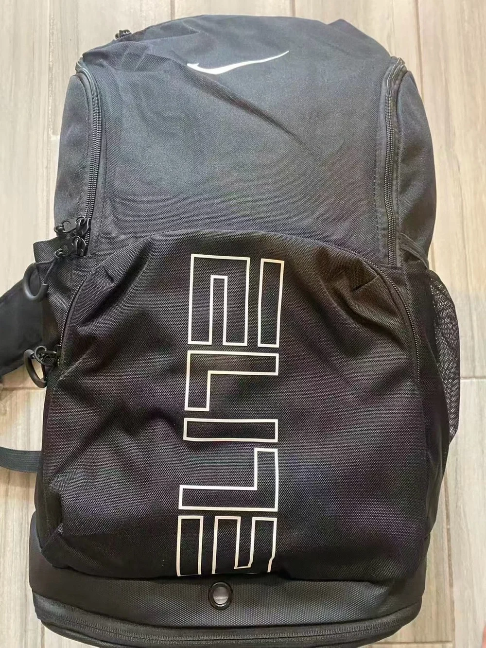 Nike  Elite Backpack 32L Black/White Basketball Bag School
