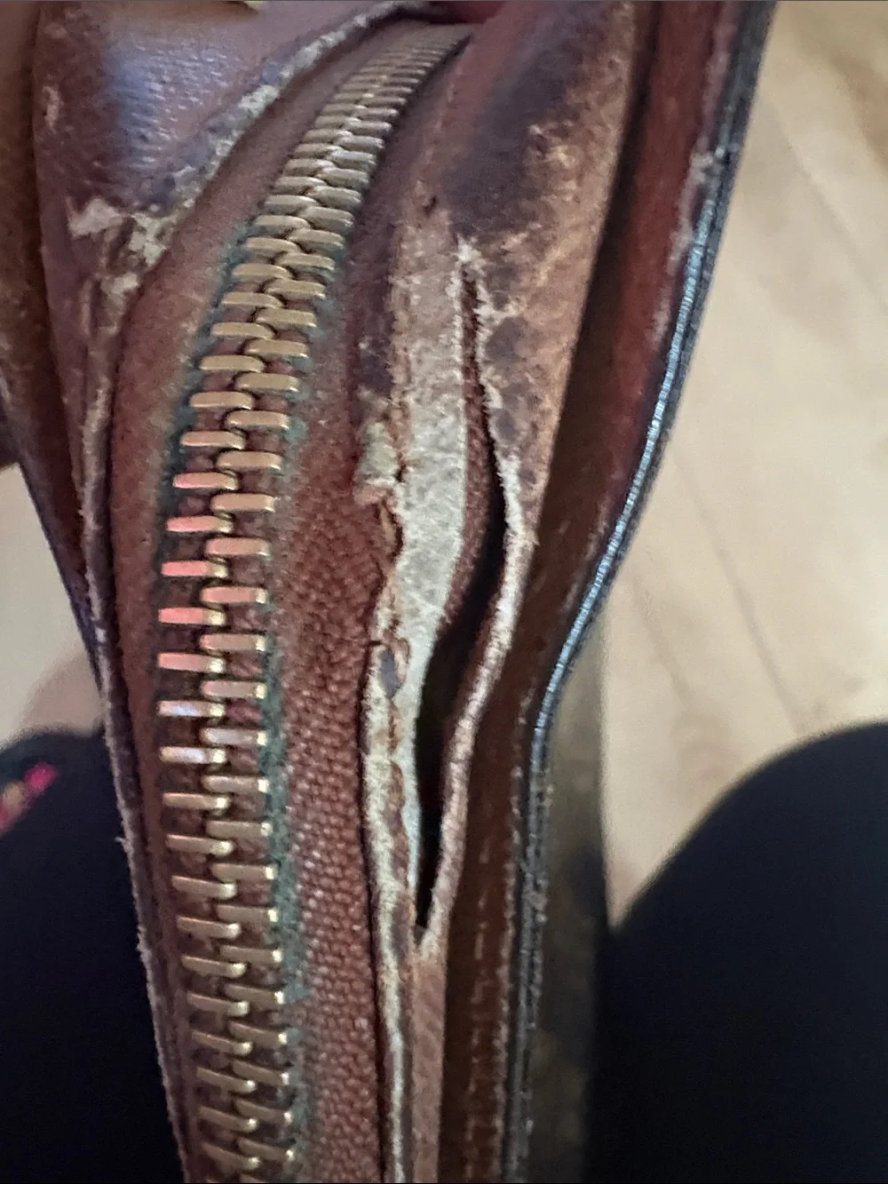 Louis Vuitton lv monogram