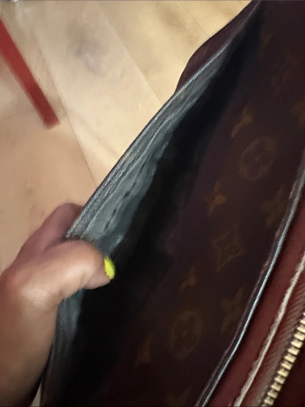 Louis Vuitton lv monogram