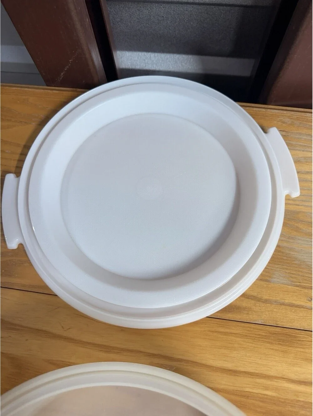 Vintage Tupperware Pie/Cake Round Keeper Taker Carrier Clear White 2 pc *
