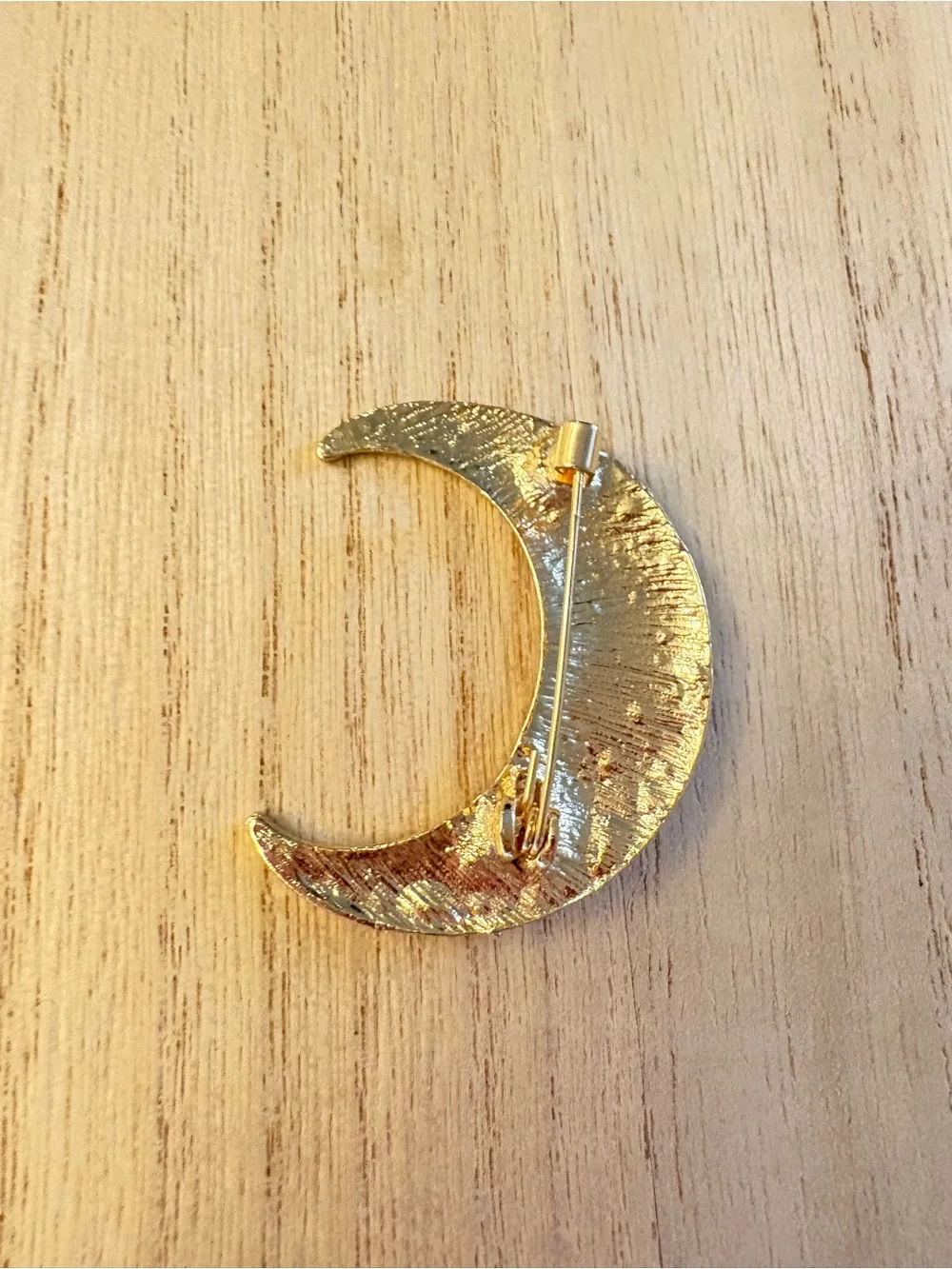 N/A metal crescent