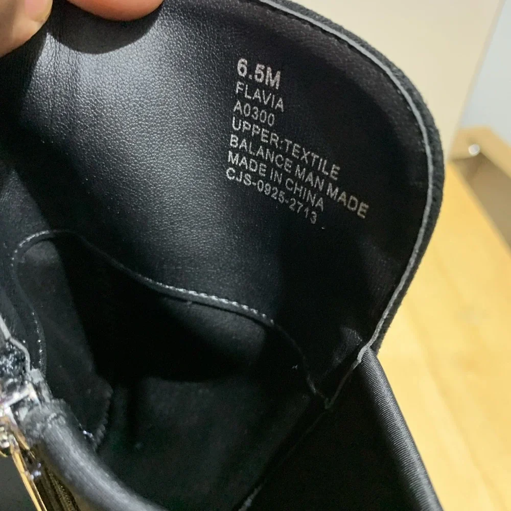AEROSOLES touch are shoe