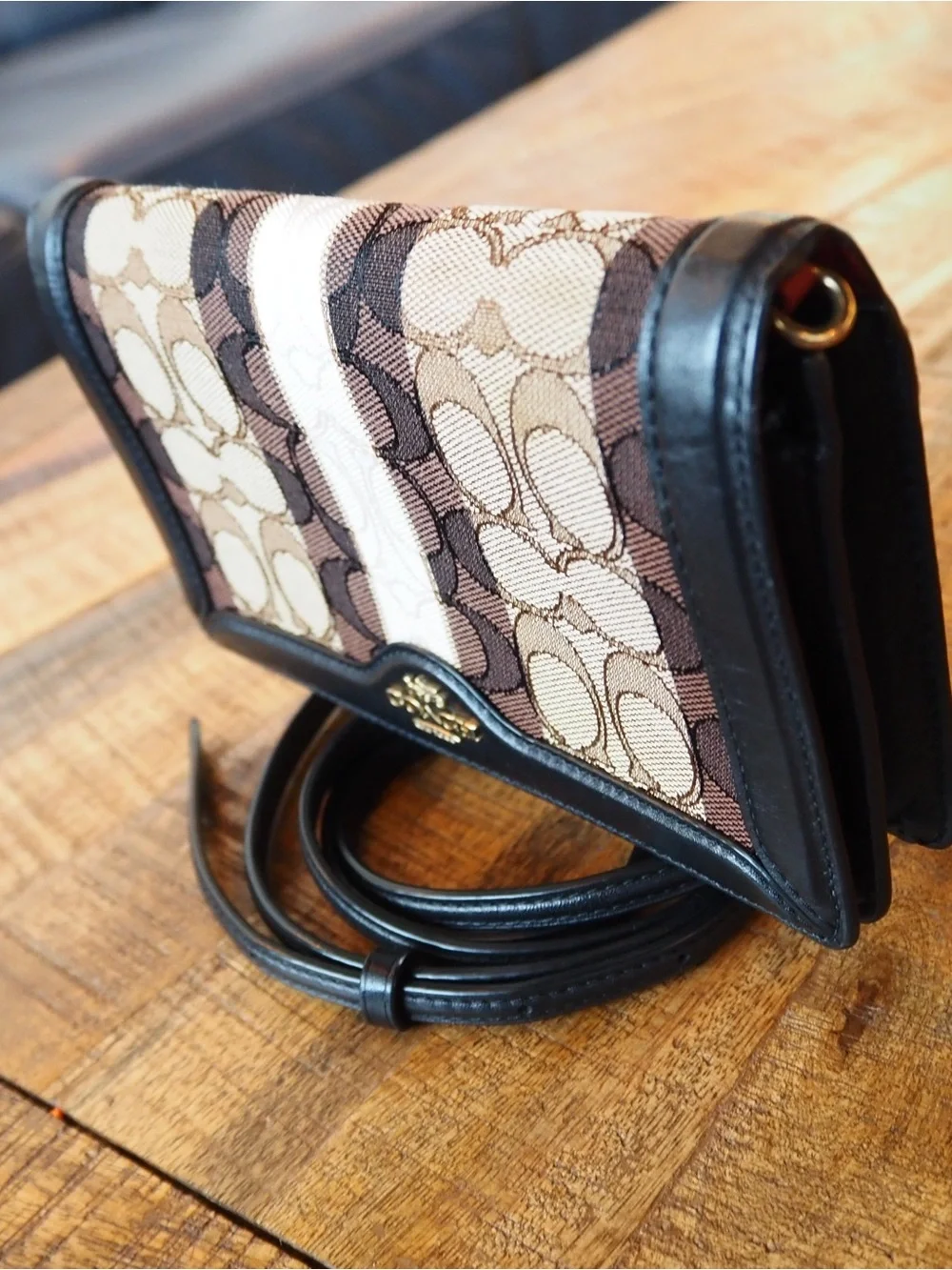 Coach crossbody wallet