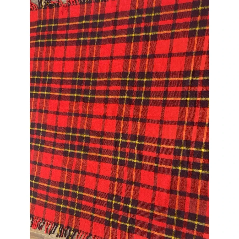 Faribault Woolen Mill faribo red