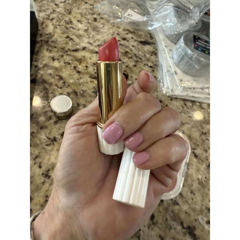Make Up Bag And Make Up Goodie Lot.   Lots Of Things‎ Included. 4404