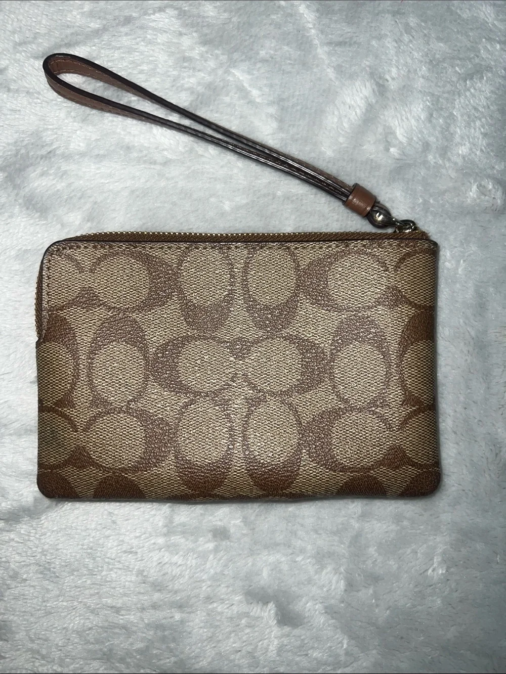 Coach classic wristlet