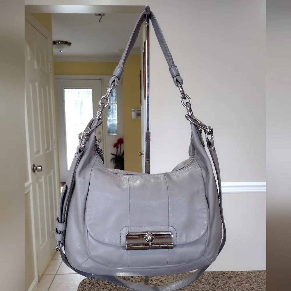 Coach Kristin leather Hobo Shoulder Bag Crossbody Light Grey