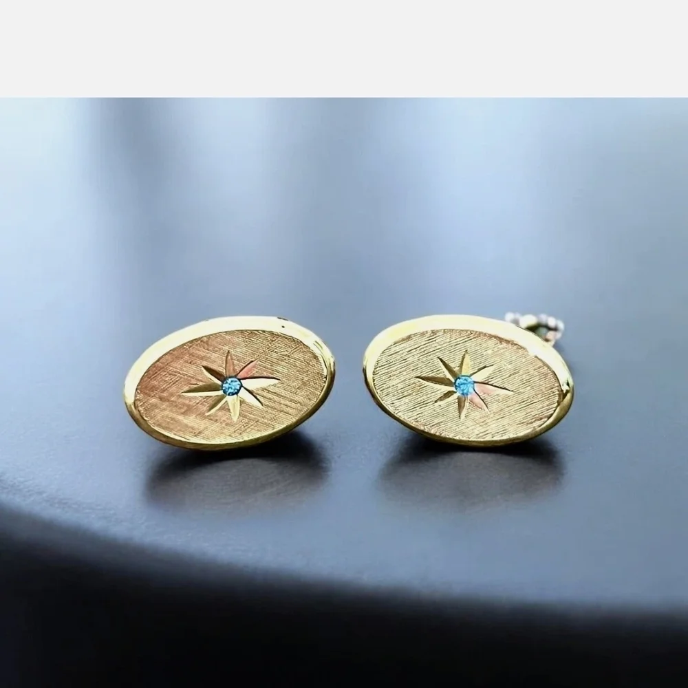 Mens Vintage  Gold Tone Starburst Cufflinks with Blue Rhinestones