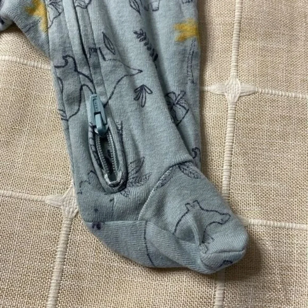 Carter's‎ Cloud Island Infant Sleepers Kids NB Blue Gray Dinosaur 2-Way Zip Set