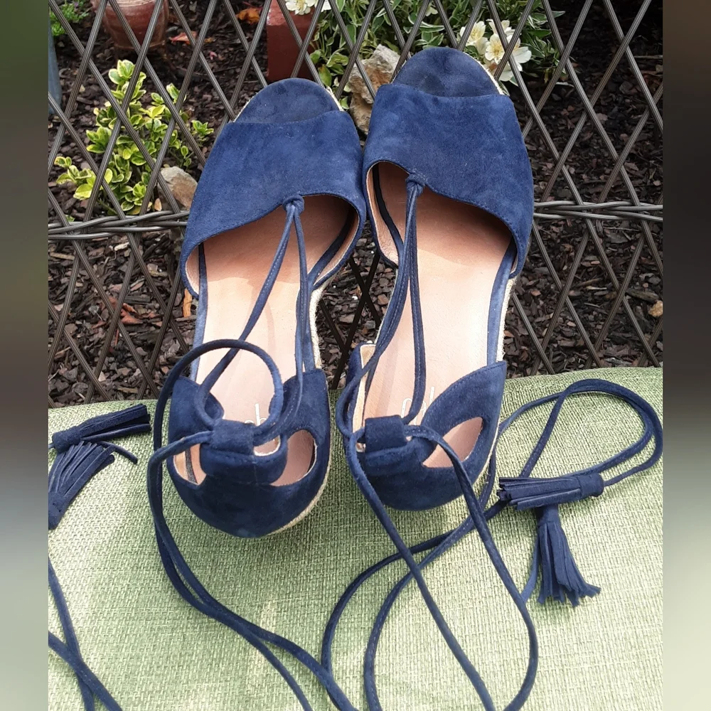 Cabi Isla Southwestern Aztec Pattern Suede Lace Up Wedge Sandal.