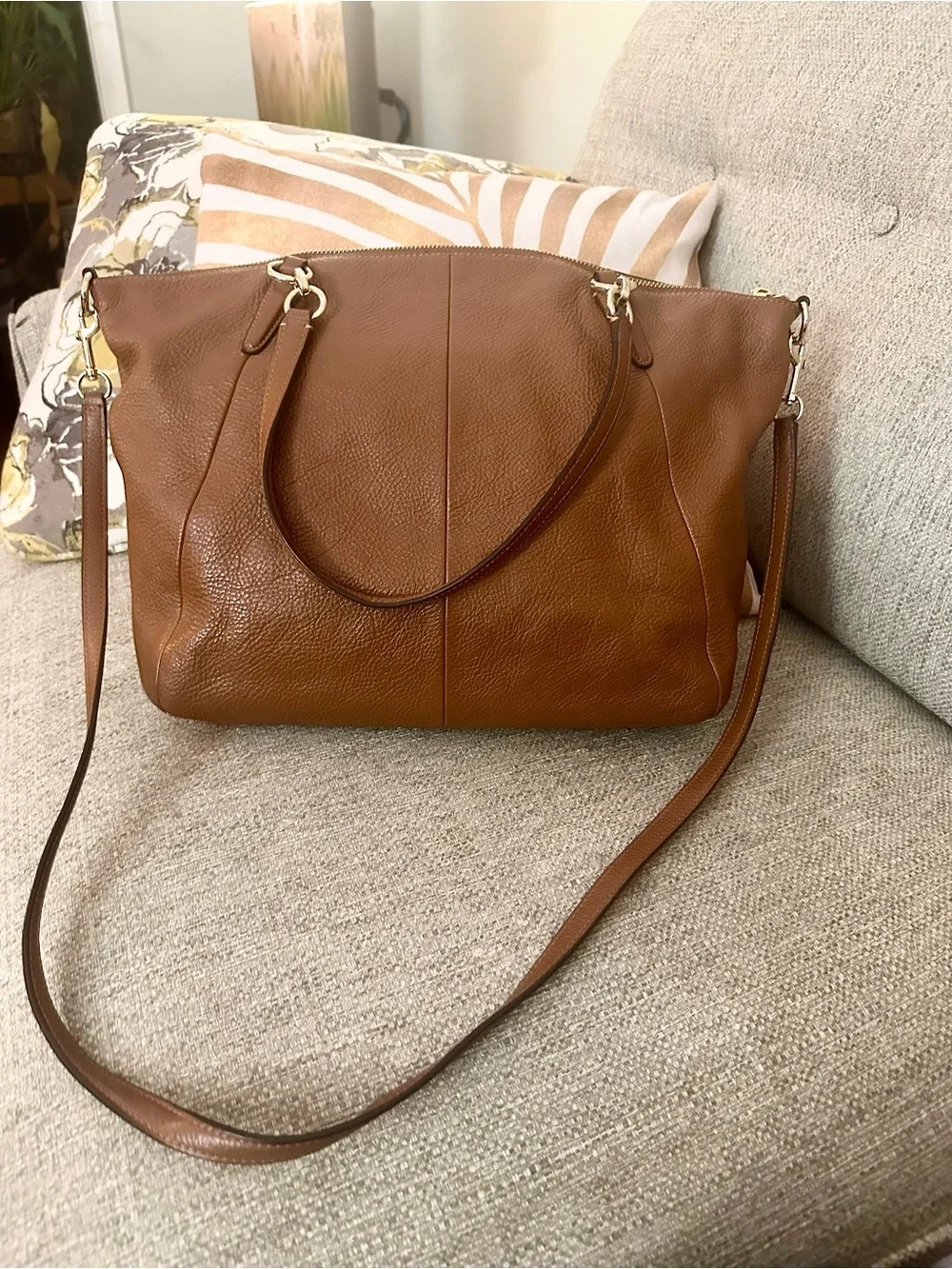 Coach this detachable details