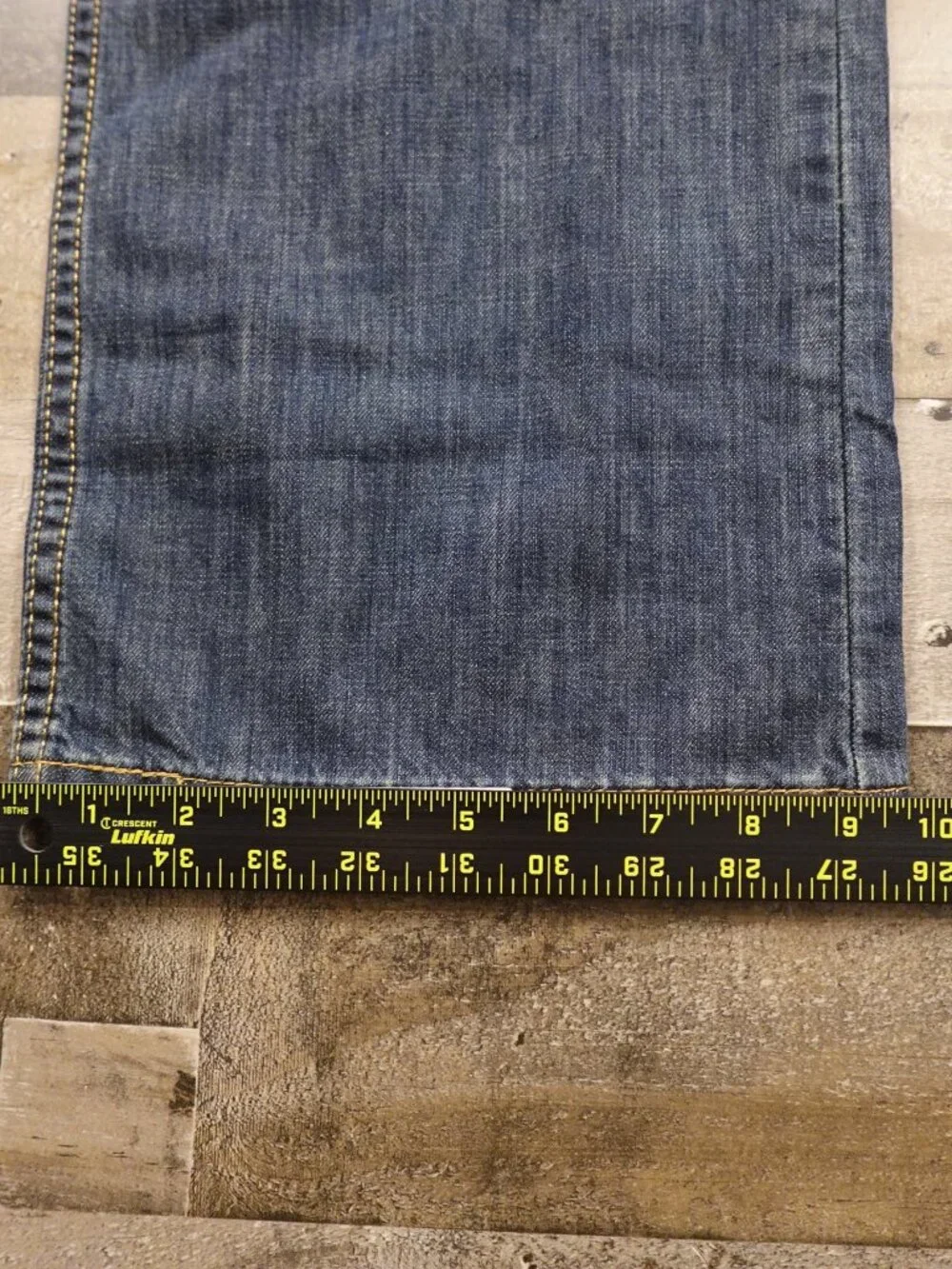 Levis levi 527