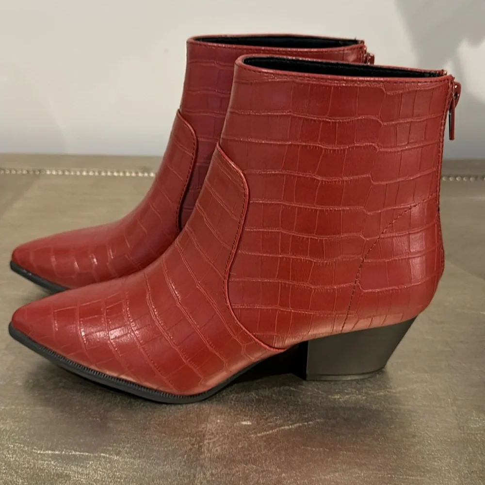 Western ankle boots‎