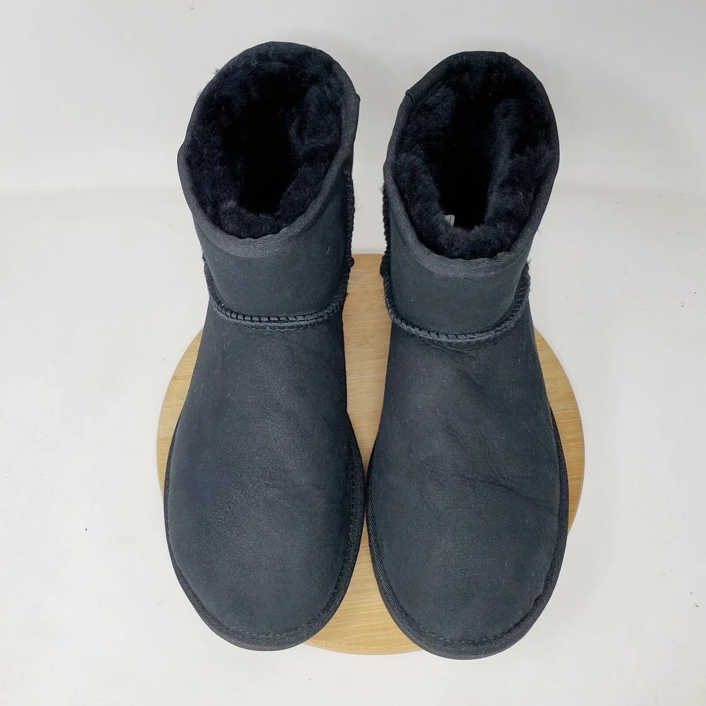 UGG Classic Mini II Boots Womens 9 Black Suede Shearling‎ Lined Shoes
