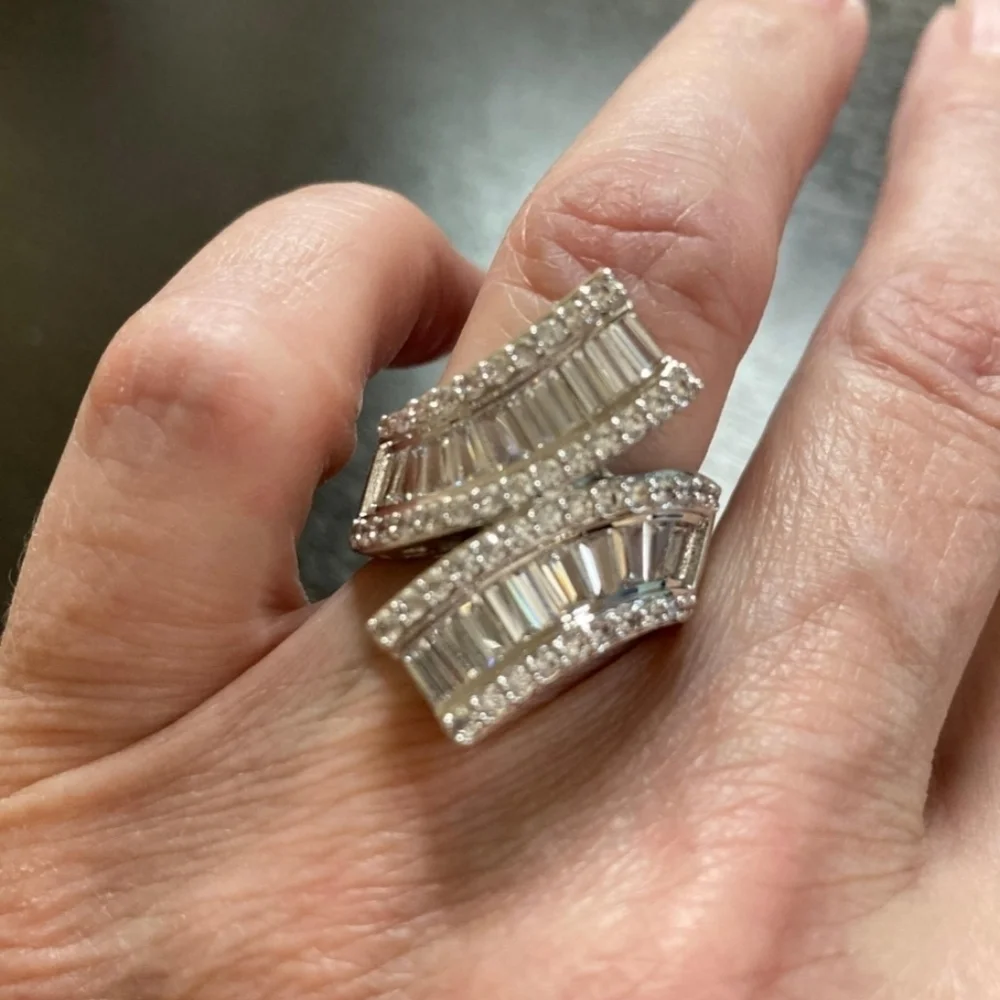 N/A white simulated cut