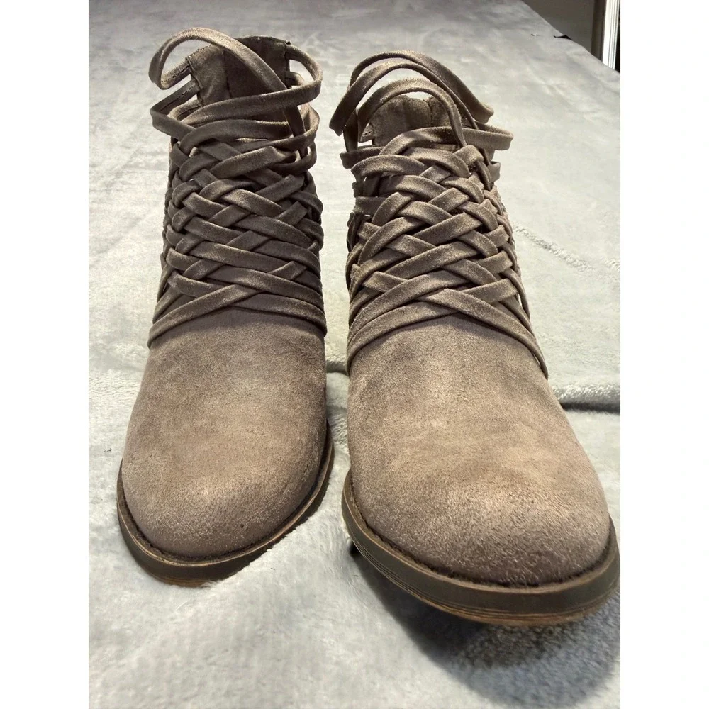 Fergalicious by Fergie Weever Doe Taupe Woven Strappy Ankle Boots Womens‎ 10 M
